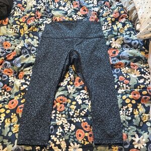 Lululemon Dark Navy Speckle Capri Leggings